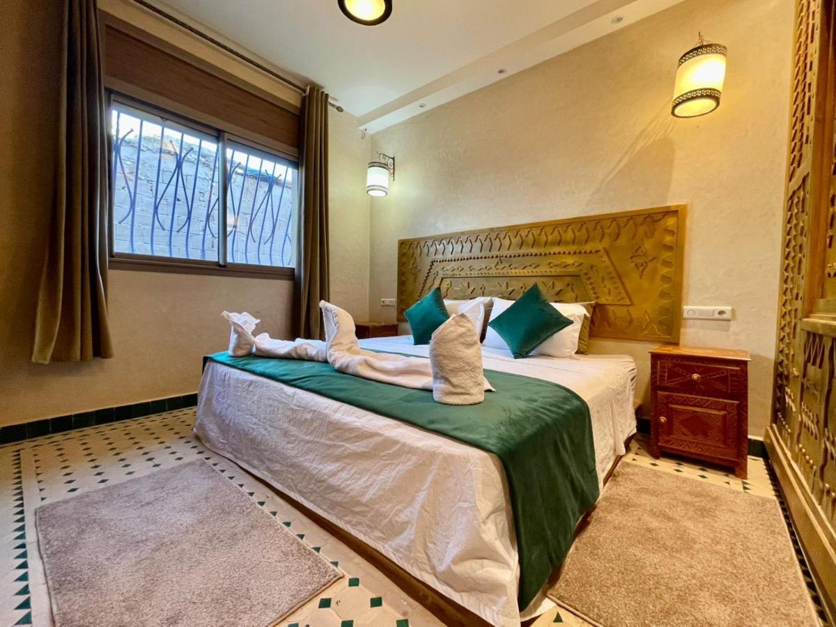 Hotel Apartments Lexpert " Riad The Family" Мерзуга Экстерьер фото